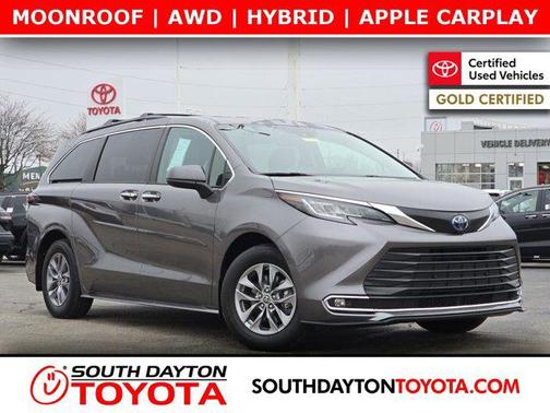 2023 Toyota Sienna XLE