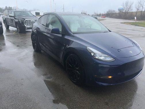 2024 Tesla Model Y Long Range Dual Motor All-Wheel Drive