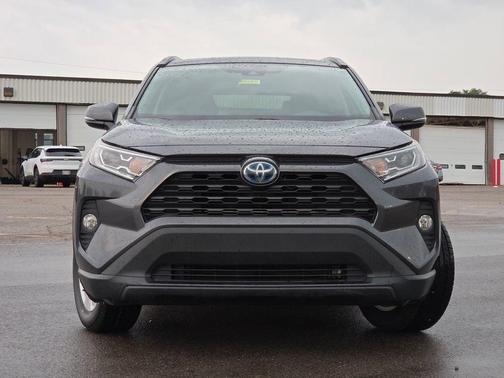 Magnetic Gray Metallic 2019 Toyota RAV4 Hybrid XLE
