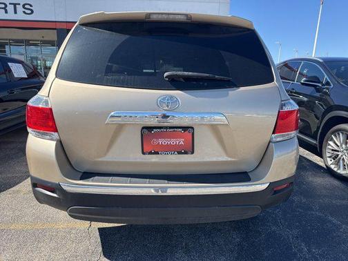 2012 Toyota Highlander SE