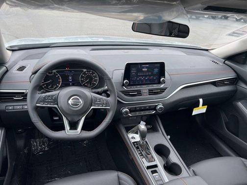 2022 Nissan Altima SR Intelligent AWD