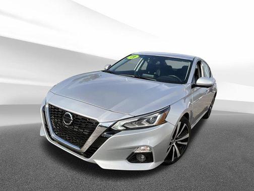 2022 Nissan Altima SR Intelligent AWD