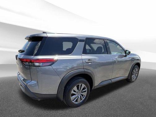 2024 Nissan Pathfinder S 4WD