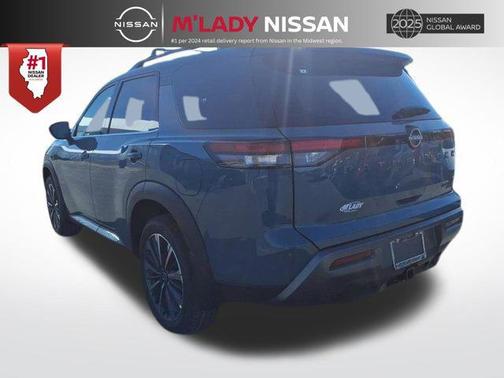 2026 Nissan Pathfinder Platinum