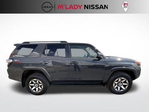 2024 Toyota 4Runner TRD Off Road
