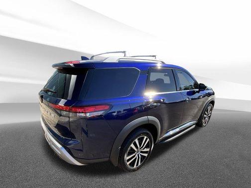 2023 Nissan Pathfinder Platinum 4WD