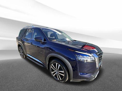 2023 Nissan Pathfinder Platinum 4WD