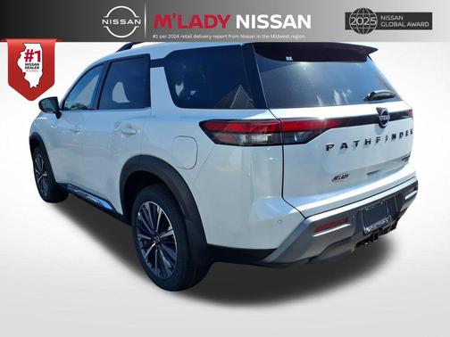 Everest White Pearl Tricoat 2026 Nissan Pathfinder Platinum