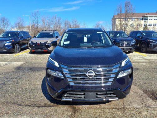 2025 Nissan Rogue Platinum