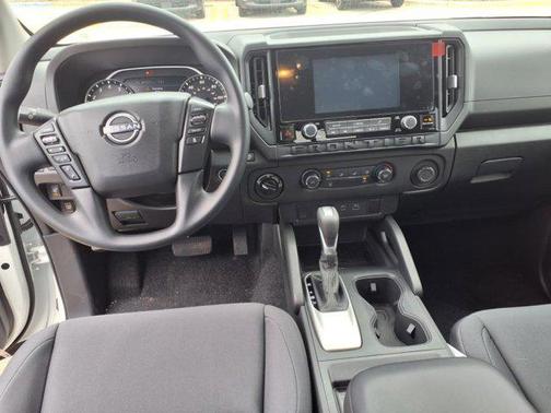 2025 Nissan Frontier S