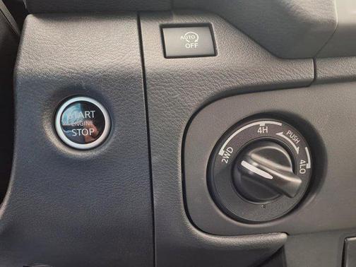 2025 Nissan Frontier S