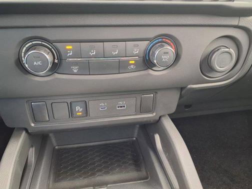 2025 Nissan Frontier S