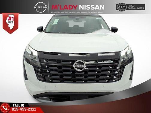 Everest White Pearl Tricoat/Super Black 2026 Nissan Pathfinder Platinum