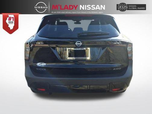 Super Black 2026 Nissan Kicks SV