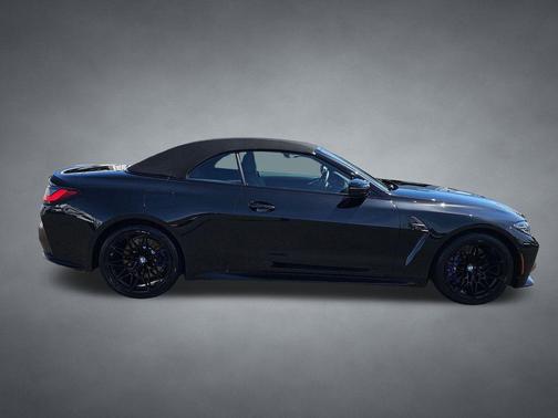 Black Sapphire Metallic 2022 BMW M4 Competition xDrive