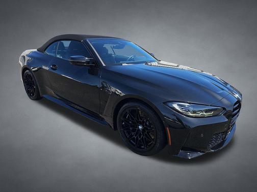 Black Sapphire Metallic 2022 BMW M4 Competition xDrive