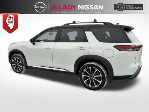 2026 Nissan Pathfinder Platinum