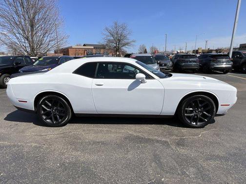 2021 Dodge Challenger SXT