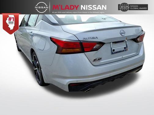 2025 Nissan Altima SR FWD