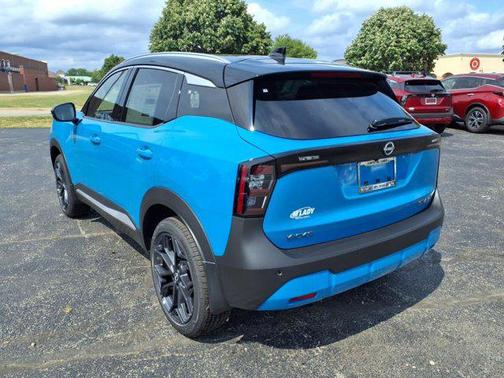 2025 Nissan Kicks SR