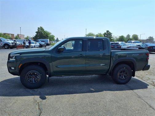 2025 Nissan Frontier PRO-4X