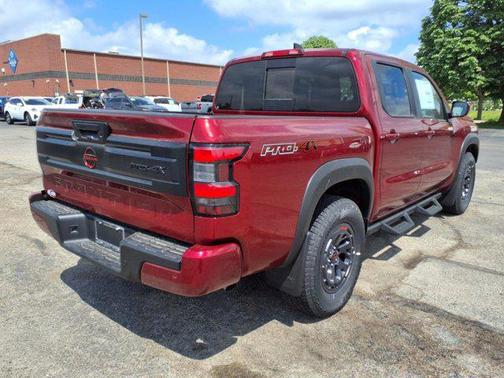 2025 Nissan Frontier PRO-4X