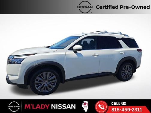 Pearl White Tricoat 2024 Nissan Pathfinder SL 4WD