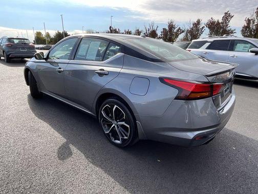 2023 Nissan Altima SR Intelligent AWD