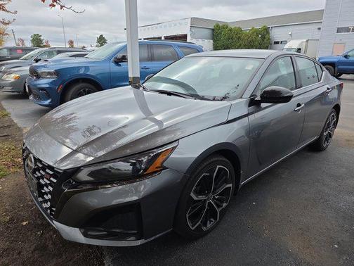 2023 Nissan Altima SR Intelligent AWD