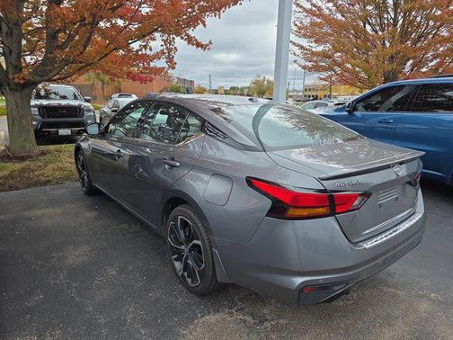 2023 Nissan Altima SR Intelligent AWD