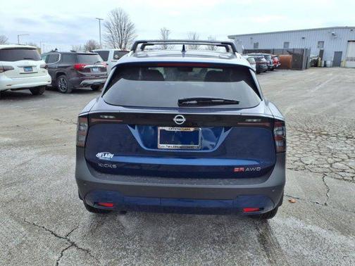 2025 Nissan Kicks SR