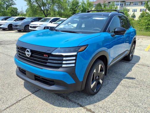 2025 Nissan Kicks SR