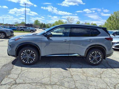 2025 Nissan Rogue Platinum