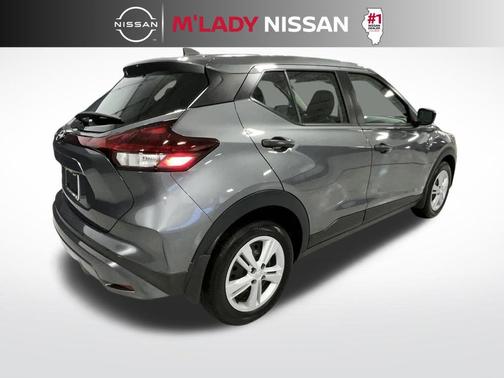 2025 Nissan Kicks S