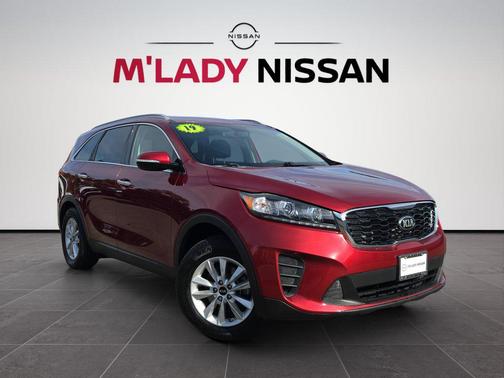 Passion Red 2019 Kia Sorento LX