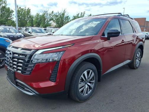 Scarlet Ember Tintcoat 2026 Nissan Pathfinder SL