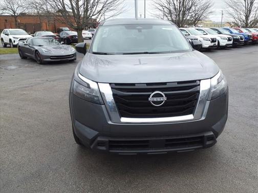 2025 Nissan Pathfinder S 4WD