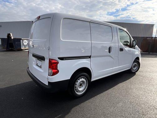 2021 Nissan NV200 S