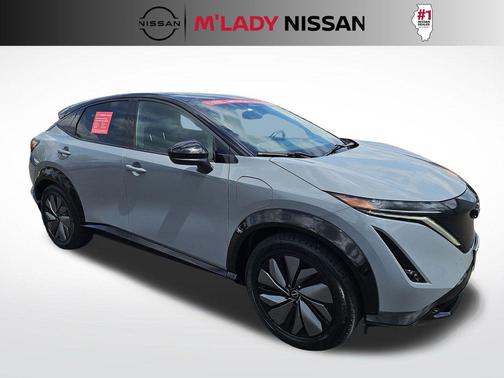 Boulder Gray Pearl/Black Diamond Pearl 2025 Nissan ARIYA ENGAGE+