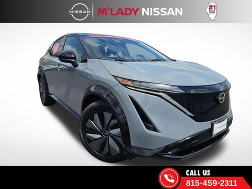 Boulder Gray Pearl/Black Diamond Pearl 2025 Nissan ARIYA ENGAGE+