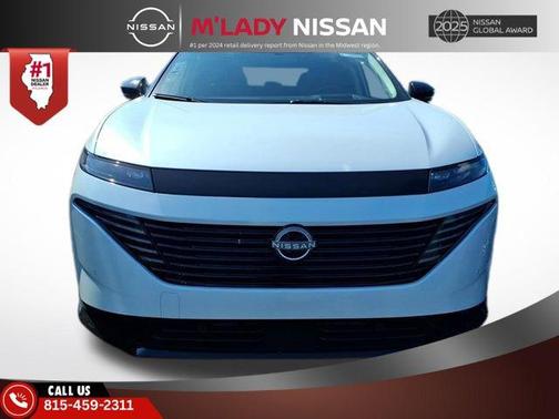 Everest White Pearl Tricoat/Super Black 2026 Nissan Murano Platinum