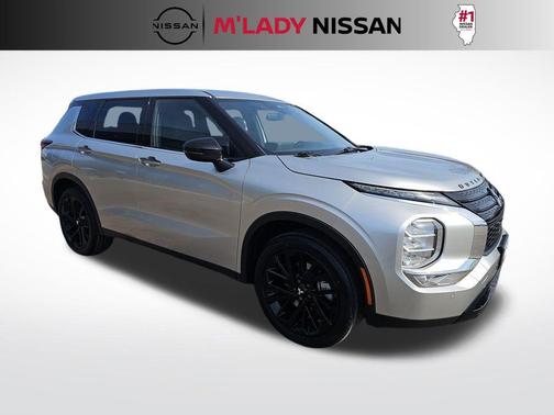 2022 Mitsubishi Outlander Black Edition 2WD