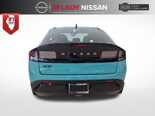 Seabreeze Blue Pearl/Black 2026 Nissan Leaf PLATINUM+