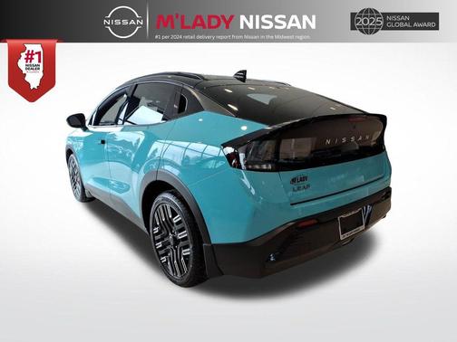 Seabreeze Blue Pearl/Black 2026 Nissan Leaf PLATINUM+