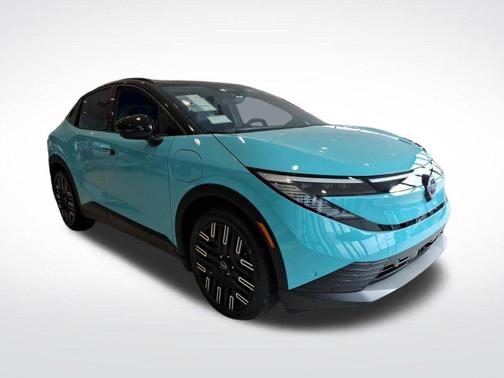 Seabreeze Blue Pearl/Black 2026 Nissan Leaf PLATINUM+