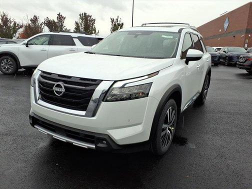2025 Nissan Pathfinder Platinum 4WD