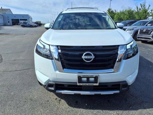 2025 Nissan Pathfinder SL 4WD
