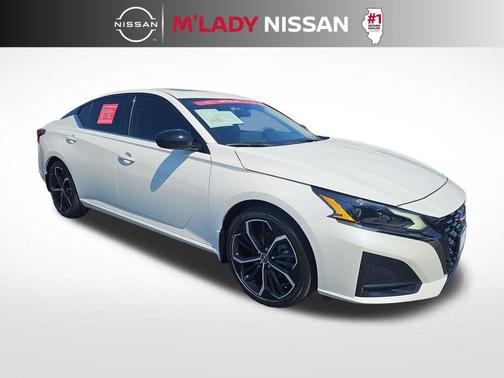 Pearl White Tricoat 2024 Nissan Altima SR FWD