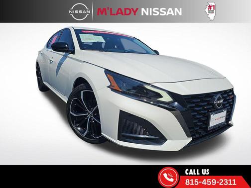 Pearl White Tricoat 2024 Nissan Altima SR FWD