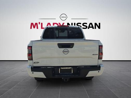 Glacier White 2026 Nissan Frontier SV